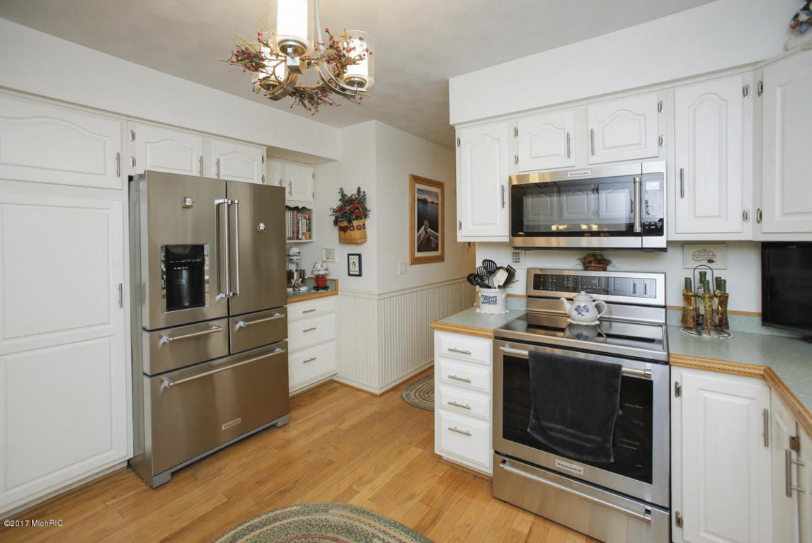 8565 E B Ave, Richland, MI 49083 photo 9