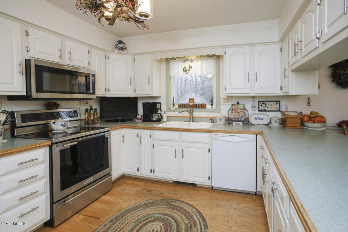 8565 E B Ave, Richland, MI 49083 photo 7