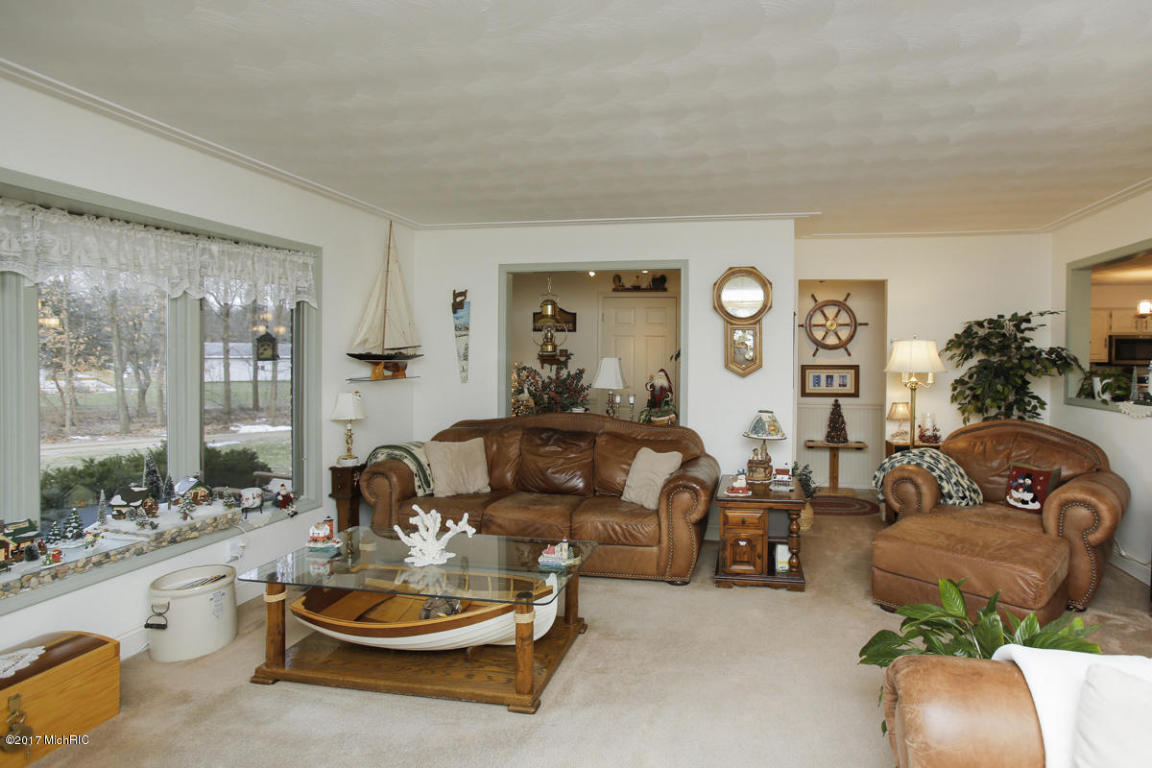 8565 E B Ave, Richland, MI 49083 photo 4