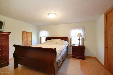 585 E Beardsley Rd, Sheridan, MI 48884 photo 10