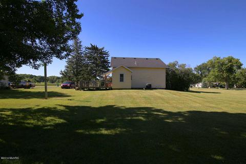 585 E Beardsley Rd, Sheridan, MI 48884 photo 17