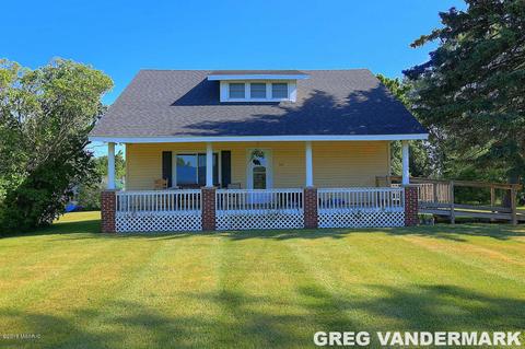 585 E Beardsley Rd, Sheridan, MI 48884 photo 1
