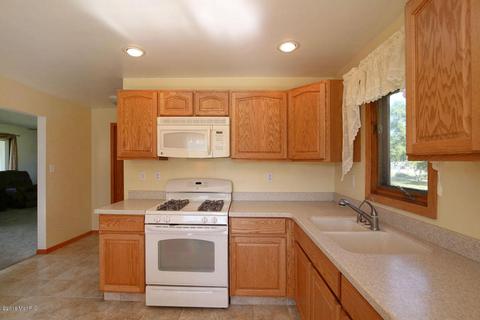 585 E Beardsley Rd, Sheridan, MI 48884 photo 5