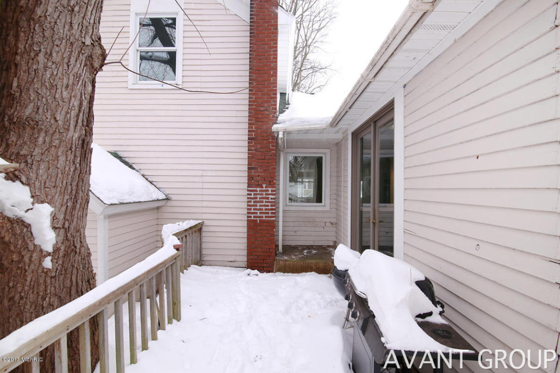 407 Pearl St, Belding, MI 48809 photo 21