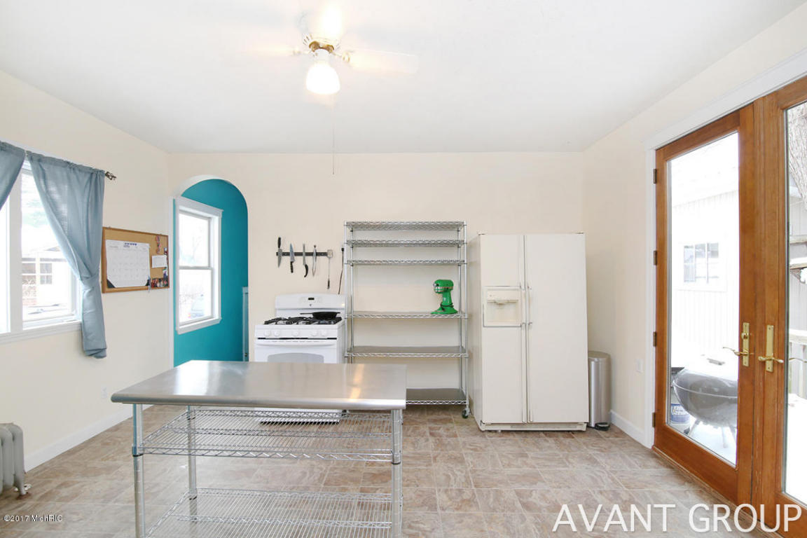407 Pearl St, Belding, MI 48809 photo 12