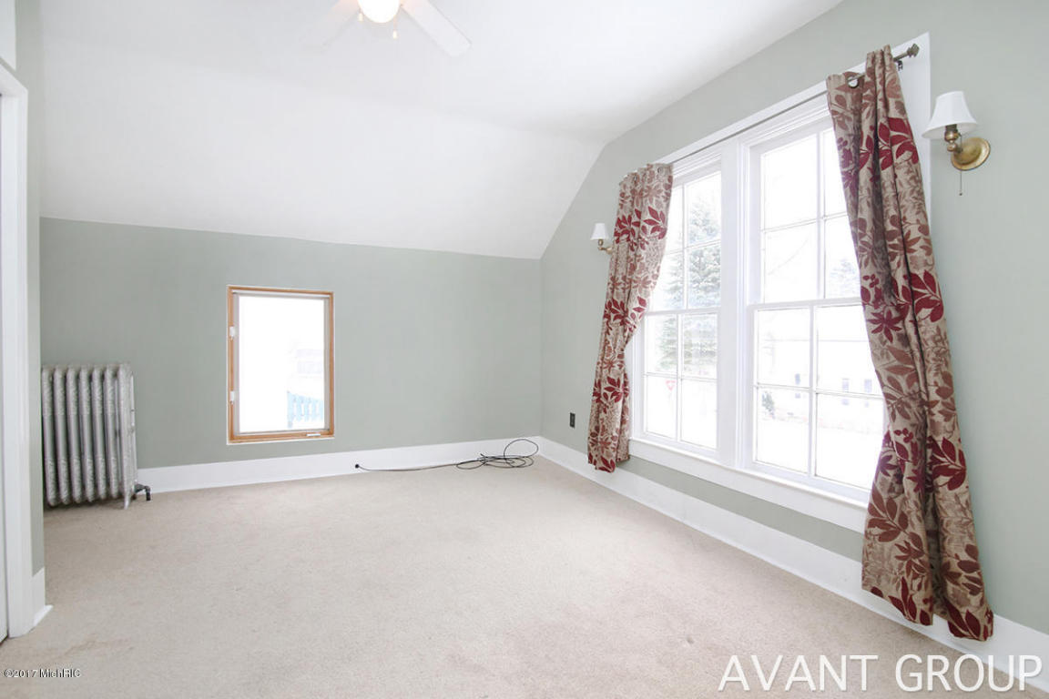 407 Pearl St, Belding, MI 48809 photo 18