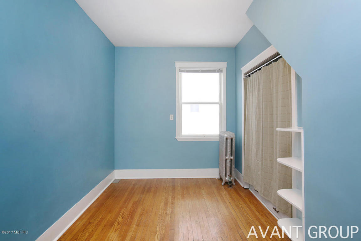 407 Pearl St, Belding, MI 48809 photo 6