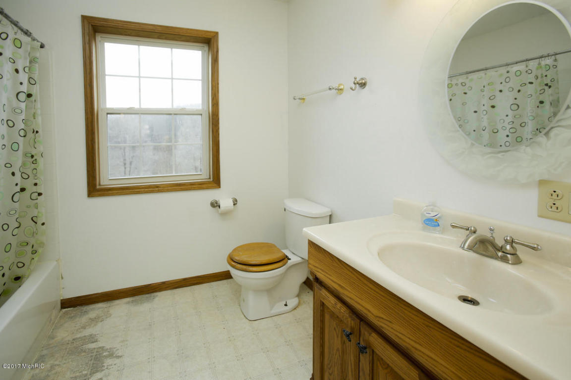 2511 E B Ave, Plainwell, MI 49080 photo 19