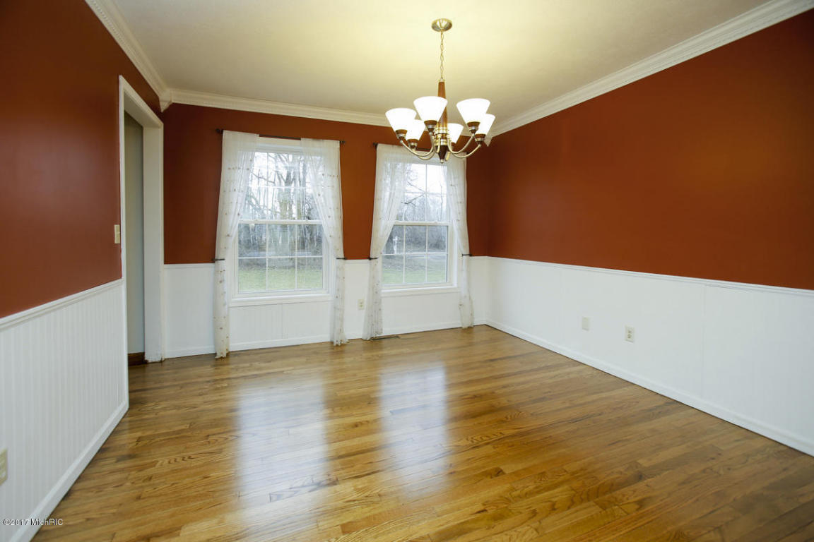 2511 E B Ave, Plainwell, MI 49080 photo 11