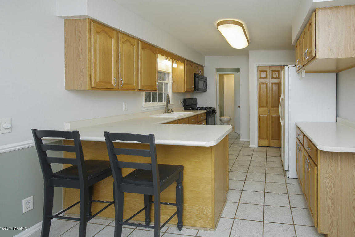7566 S 5th St, Mattawan, MI 49071 photo 6