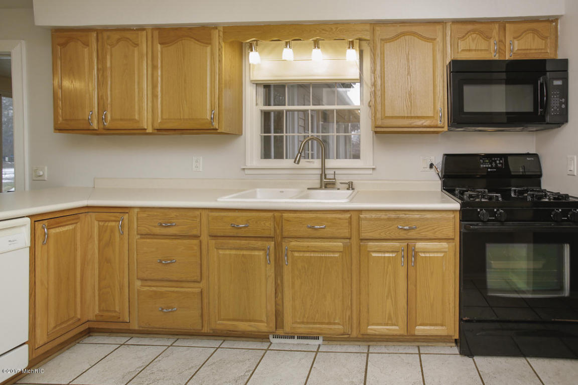 7566 S 5th St, Mattawan, MI 49071 photo 7
