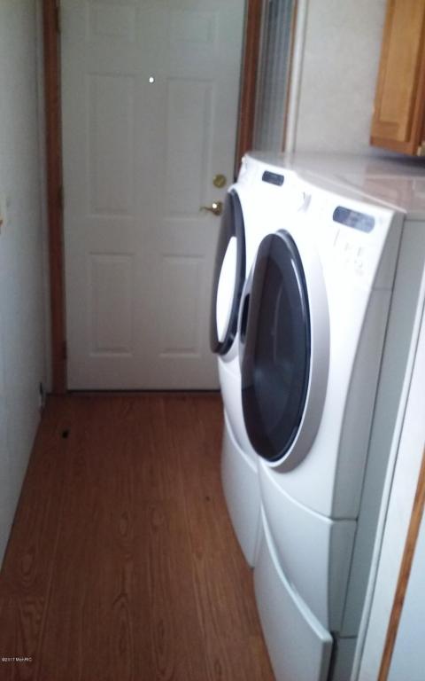 959 E James, White Cloud, MI 49349 photo 9