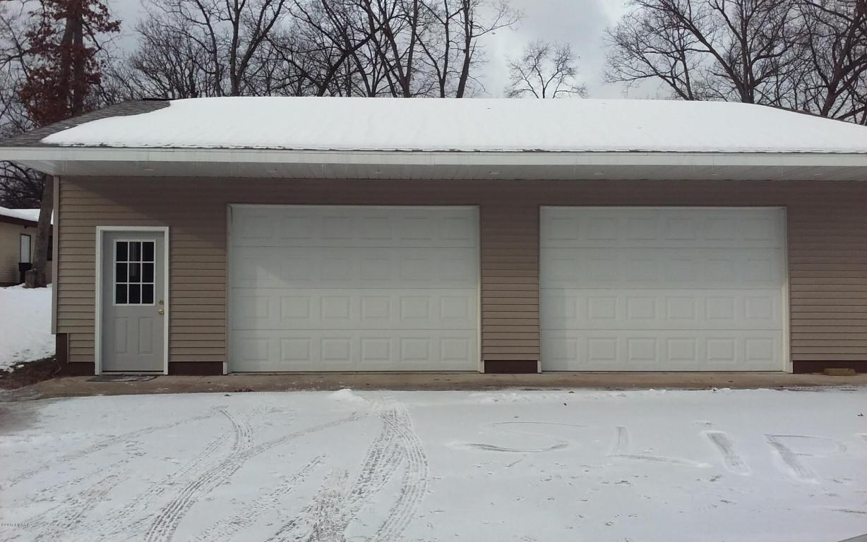 959 E James, White Cloud, MI 49349 photo 3