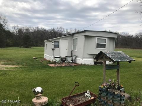 5595 E Arthur Rd, Hesperia, MI 49421 photo 11