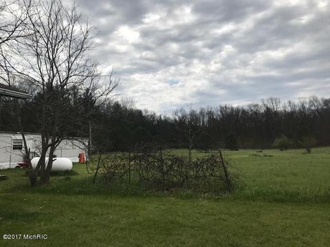 5595 E Arthur Rd, Hesperia, MI 49421 photo 9
