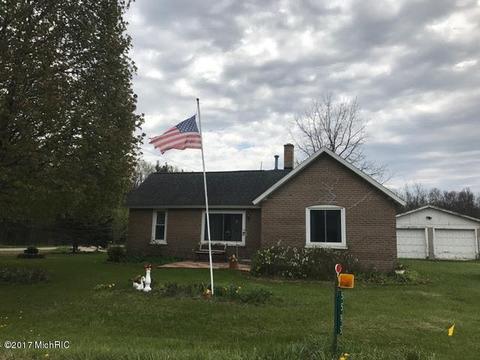 5595 E Arthur Rd, Hesperia, MI 49421 photo 1