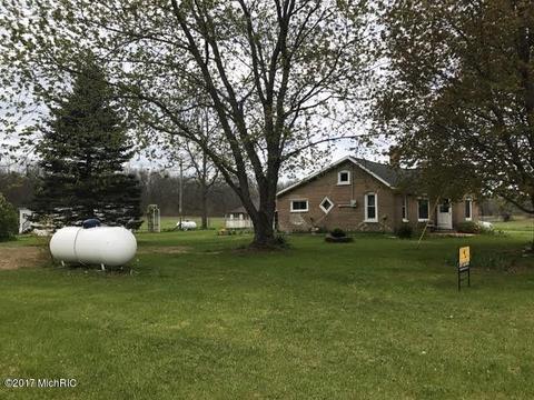 5595 E Arthur Rd, Hesperia, MI 49421 photo 6