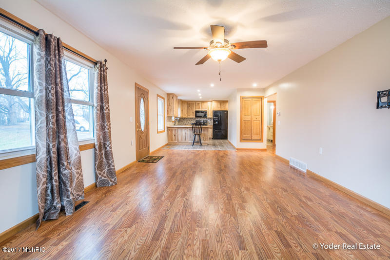 580 W Dowling Rd, Dowling, MI 49050 photo 12
