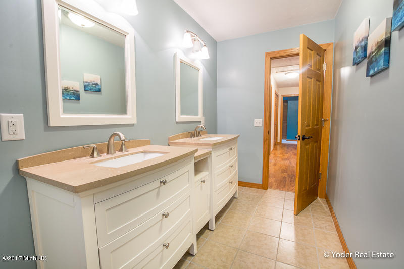 580 W Dowling Rd, Dowling, MI 49050 photo 30