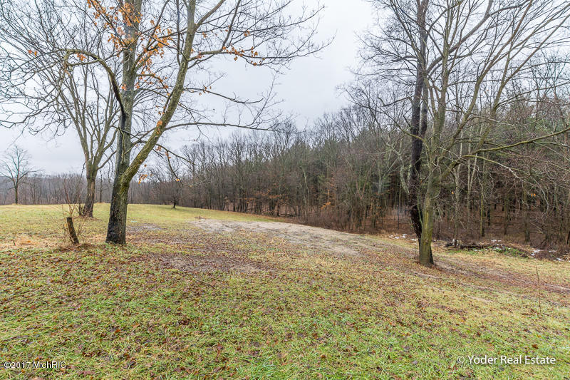 580 W Dowling Rd, Dowling, MI 49050 photo 38