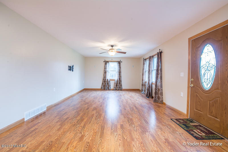 580 W Dowling Rd, Dowling, MI 49050 photo 8