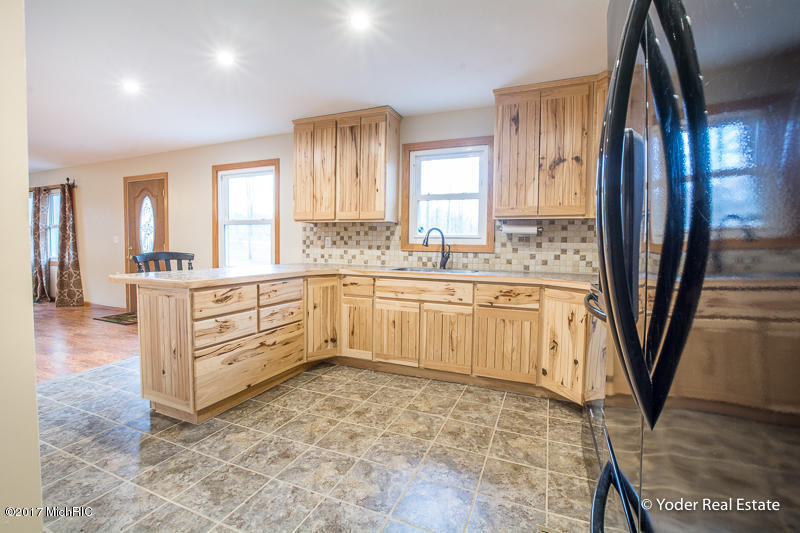 580 W Dowling Rd, Dowling, MI 49050 photo 20