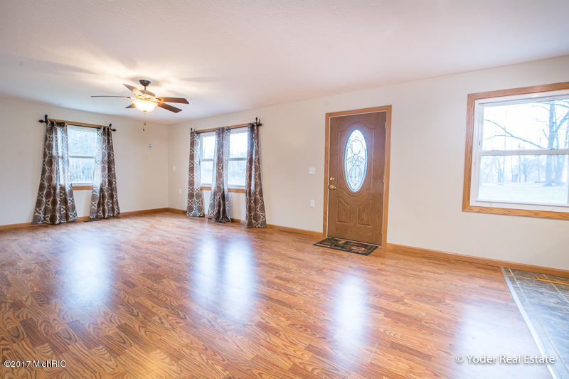 580 W Dowling Rd, Dowling, MI 49050 photo 9