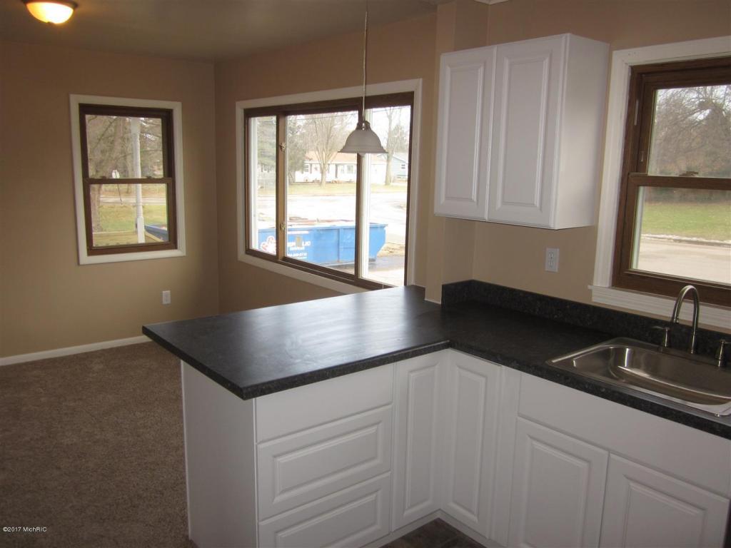 241 N Sunset St, Plainwell, MI 49080 photo 24