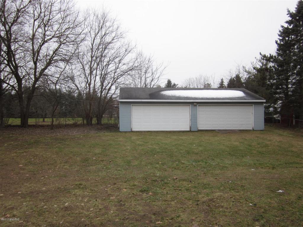 241 N Sunset St, Plainwell, MI 49080 photo 15