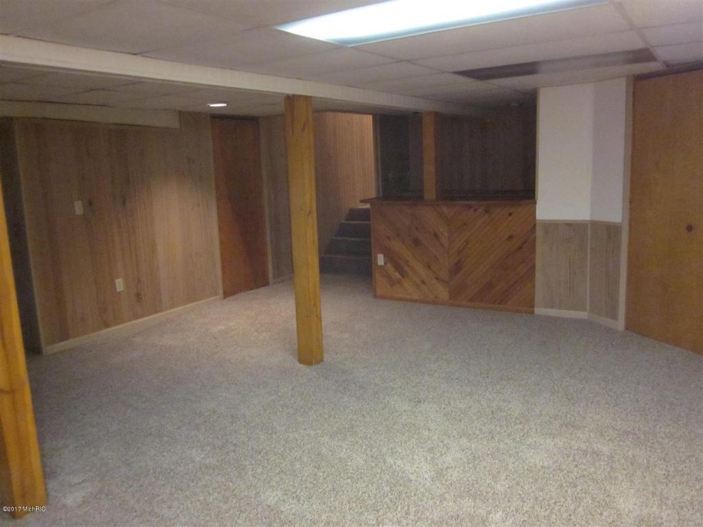241 N Sunset St, Plainwell, MI 49080 photo 39