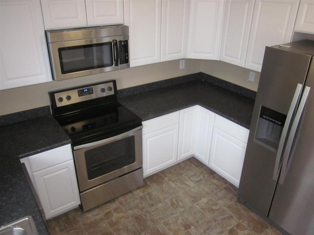 241 N Sunset St, Plainwell, MI 49080 photo 26