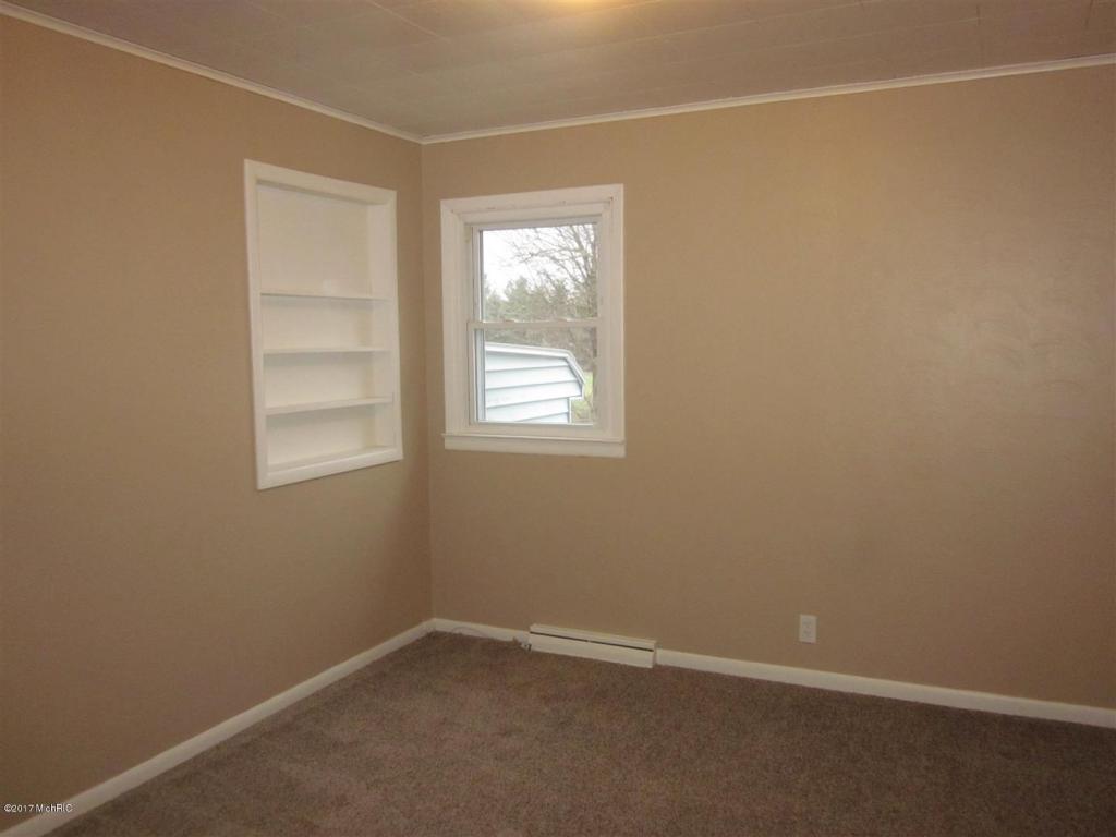 241 N Sunset St, Plainwell, MI 49080 photo 30