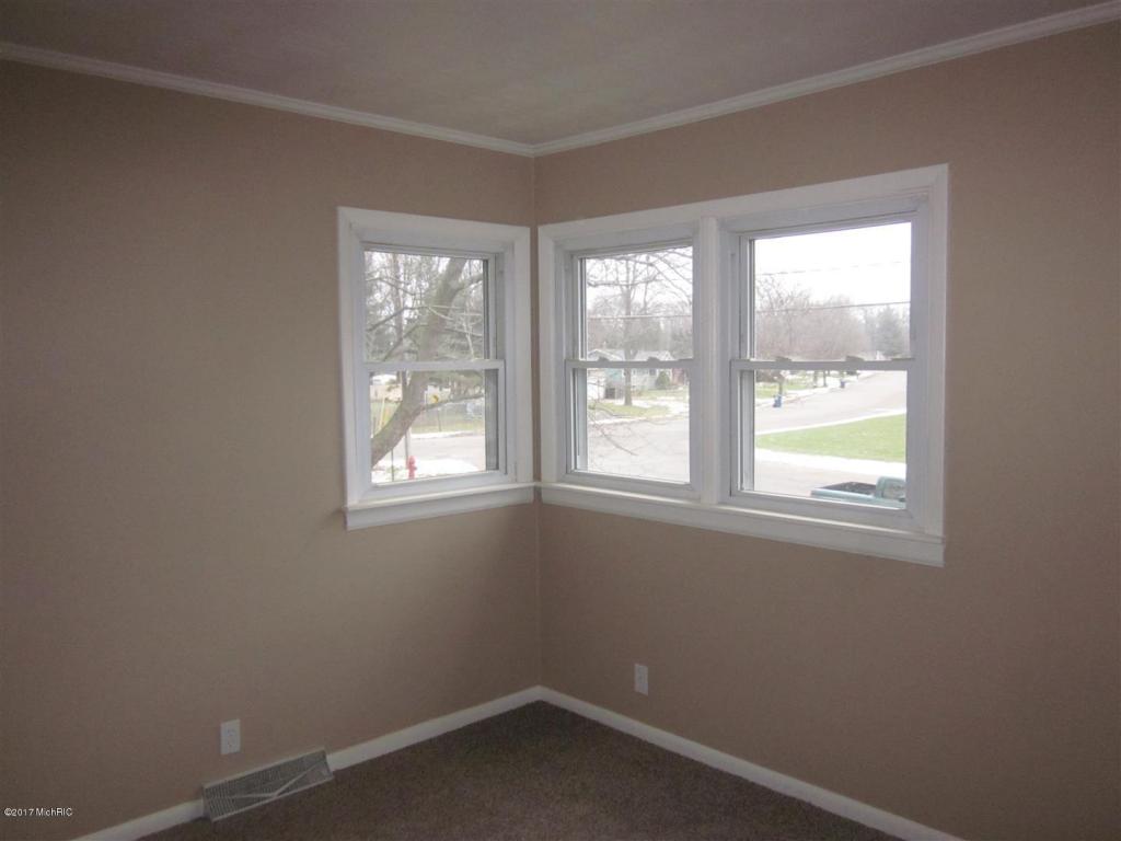 241 N Sunset St, Plainwell, MI 49080 photo 34