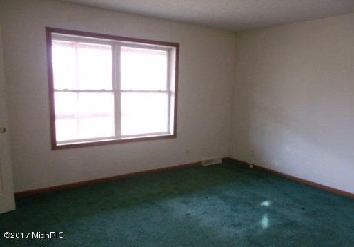 13228 Riverside Dr, Constantine, MI 49042 photo 7