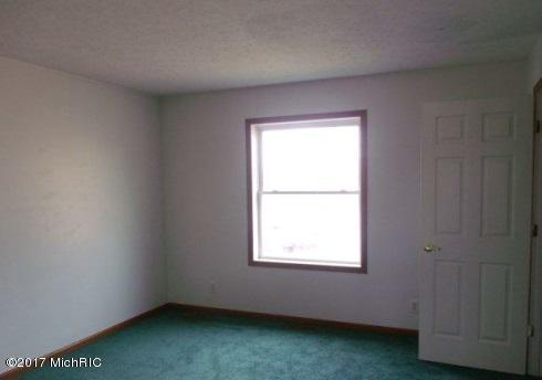 13228 Riverside Dr, Constantine, MI 49042 photo 10