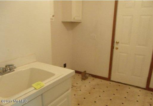13228 Riverside Dr, Constantine, MI 49042 photo 8
