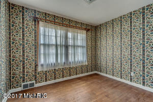 407 East Dr, Marshall, MI 49068 photo 14