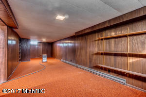 407 East Dr, Marshall, MI 49068 photo 15