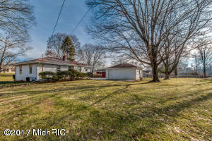 407 East Dr, Marshall, MI 49068 photo 23