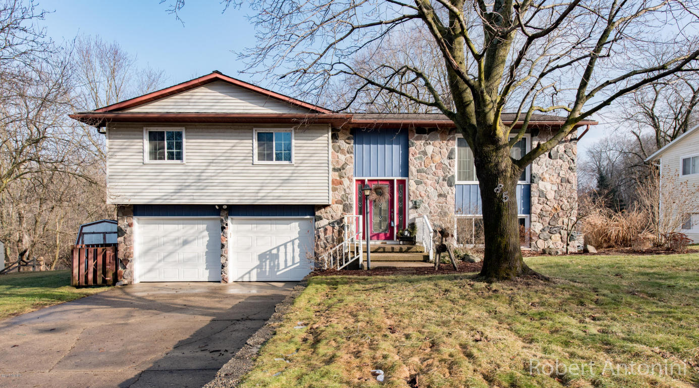 850 Water St, Belding, MI 48809 photo 1
