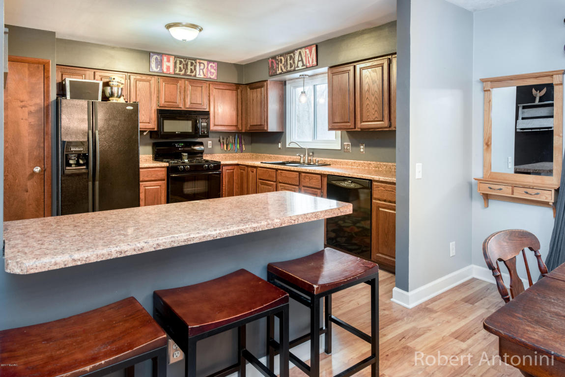 850 Water St, Belding, MI 48809 photo 11