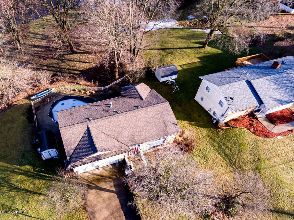 850 Water St, Belding, MI 48809 photo 31