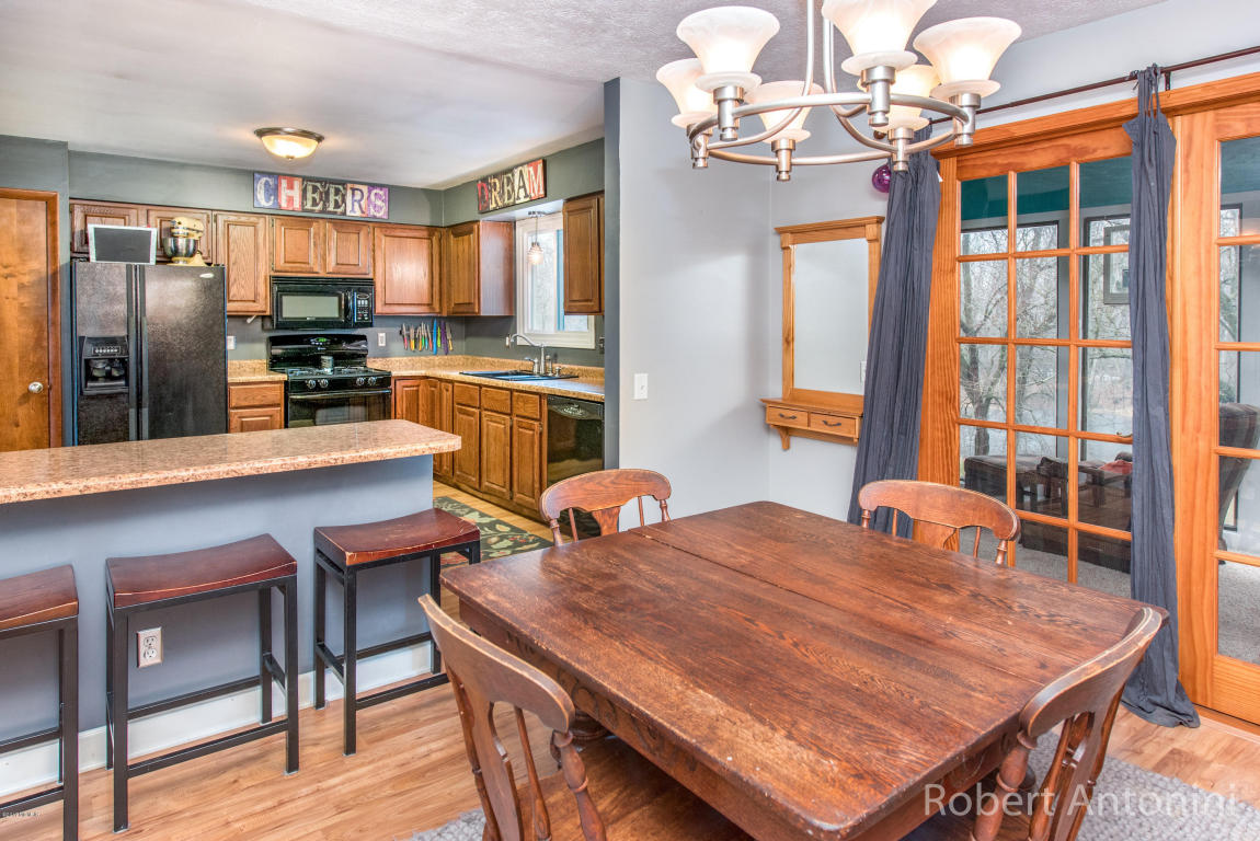 850 Water St, Belding, MI 48809 photo 9