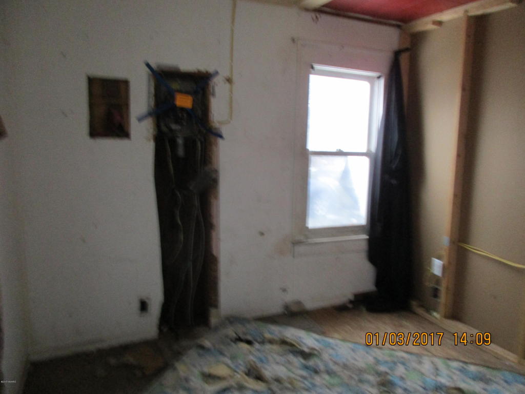 5024 E 4 Mile Rd, White Cloud, MI 49349 photo 5