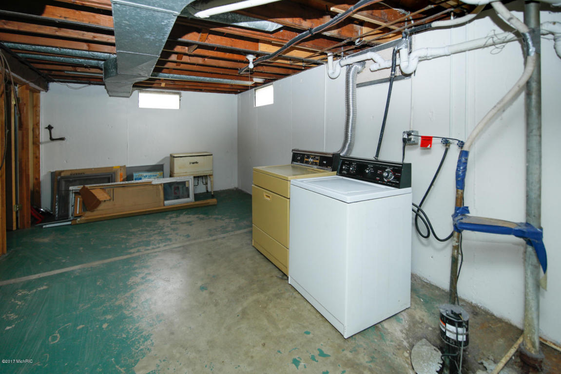 110 Starlight St, Battle Creek, MI 49037 photo 16