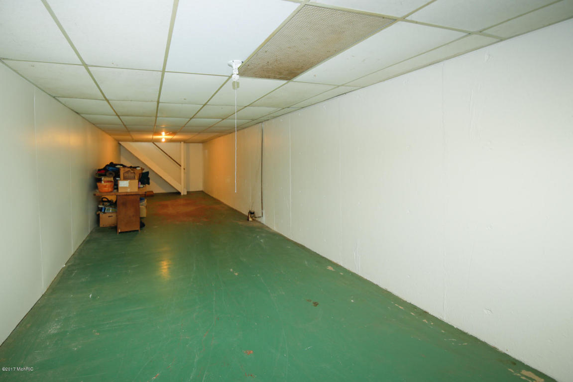 110 Starlight St, Battle Creek, MI 49037 photo 15