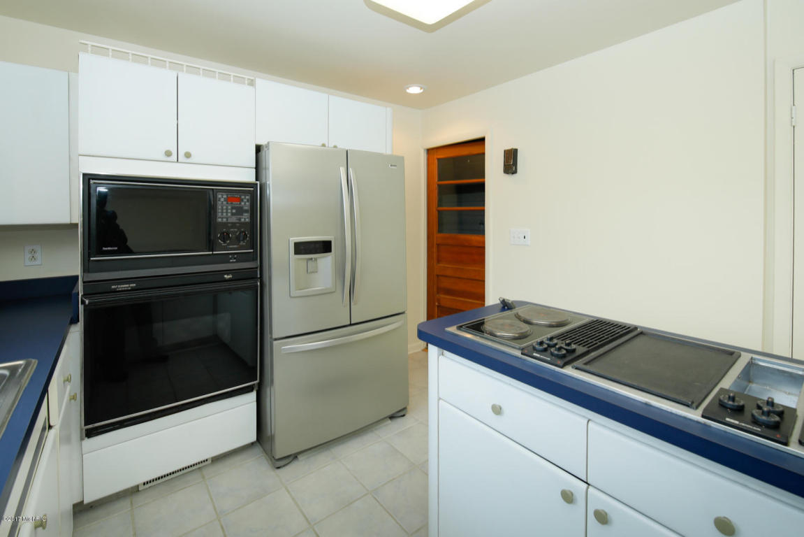 110 Starlight St, Battle Creek, MI 49037 photo 9