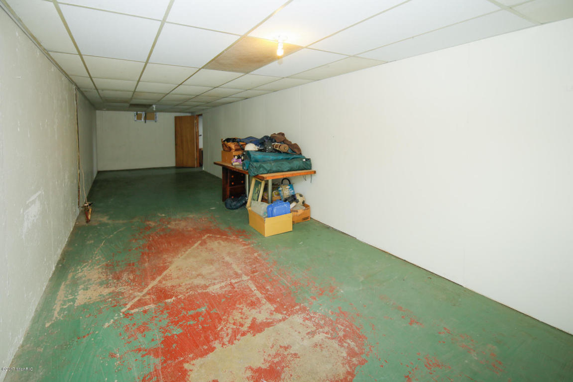 110 Starlight St, Battle Creek, MI 49037 photo 14