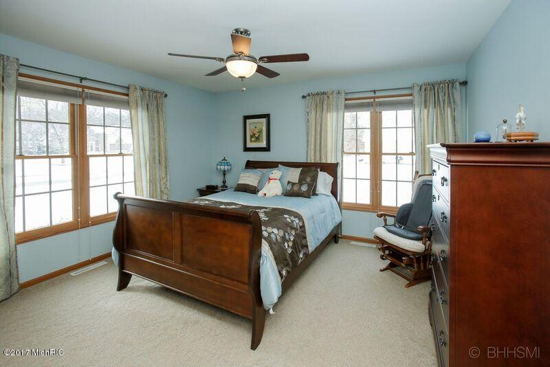 167 Hickory Hls, Marshall, MI 49068 photo 11