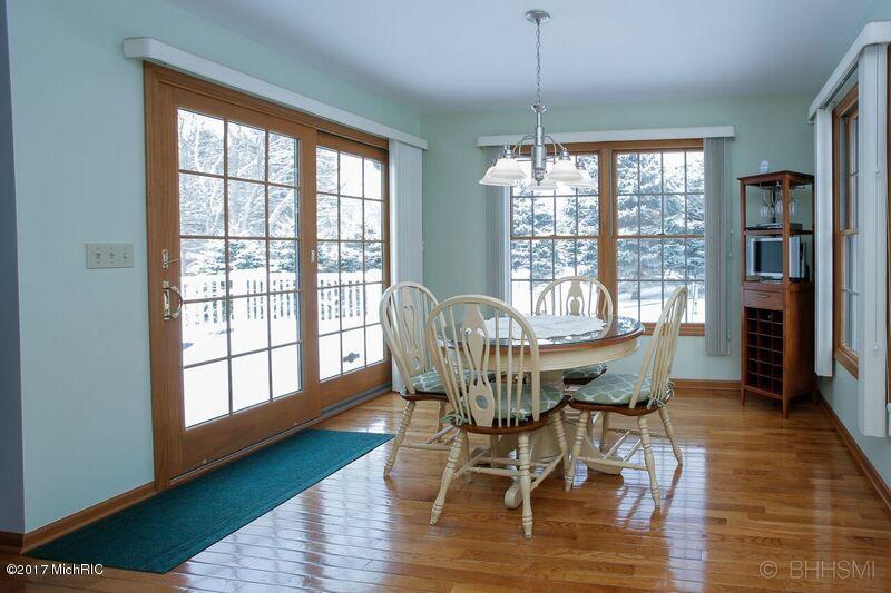 167 Hickory Hls, Marshall, MI 49068 photo 12